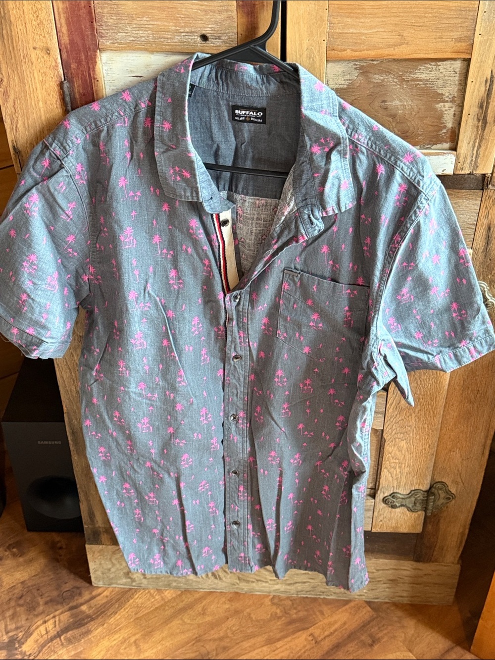 Buffalo David Bitton Gray Short-Sleeve Button-Down with Pink Palm Print